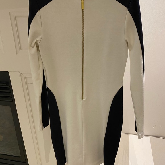 Cream and navy Michal Kors dress - Picture 2 of 3